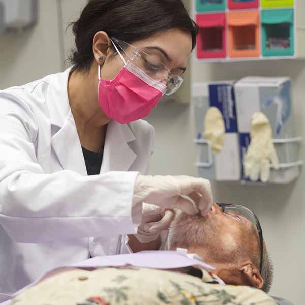 Square-_0003_Get Help_Dentist Square-_0003_Get Help_Dentist